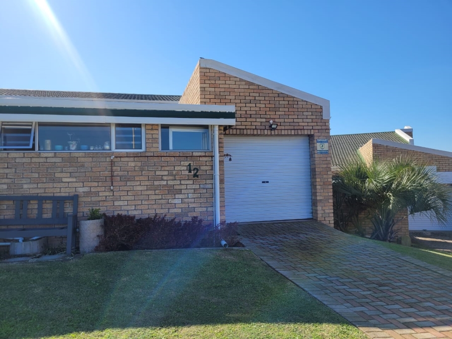 3 Bedroom Property for Sale in Wavecrest Eastern Cape